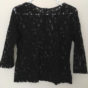Black lace 3/4 sleeve top